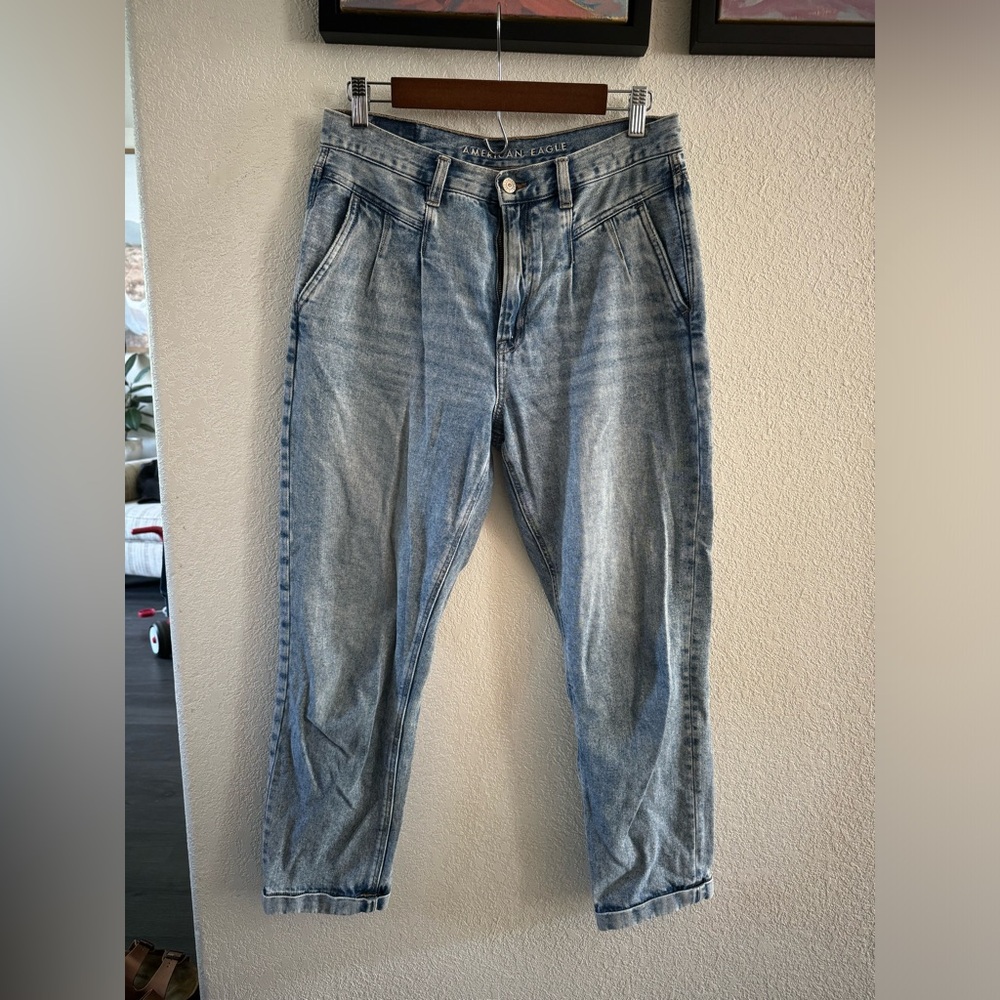 American Eagle Mom Jeans